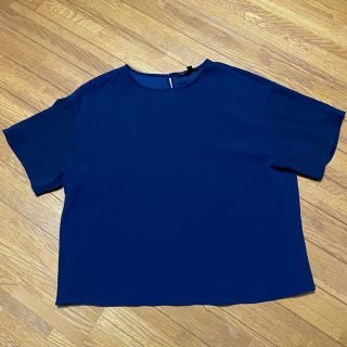 ユニクロ(UNIQLO)のUNIQLO ネイビーTシャツ カットソー(カットソー(半袖/袖なし))