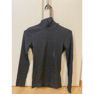 ユニクロ(UNIQLO)のボーダータートルネックT(長袖)(カットソー(長袖/七分))