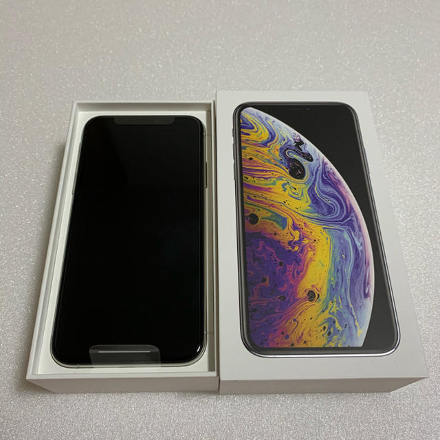 iPhone xs 64GB シルバーSIMフリー au 新品未使用