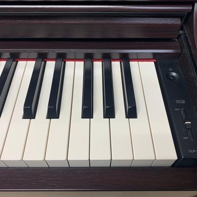 ヤマハ(ヤマハ)の中古電子ピアノ　ヤマハ　CLP-545R 楽器の鍵盤楽器(電子ピアノ)の商品写真