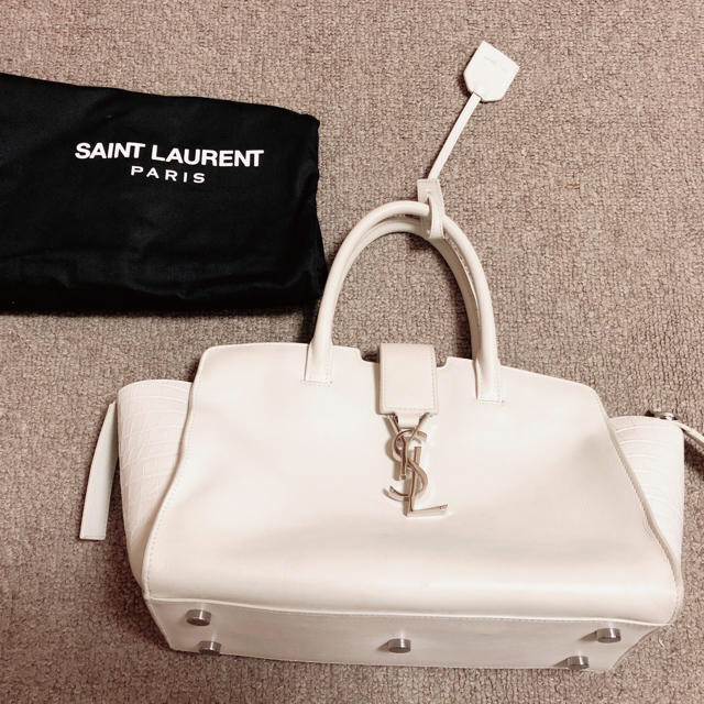 Saint Laurent(サンローラン)のサンローラン　バック レディースのバッグ(ハンドバッグ)の商品写真