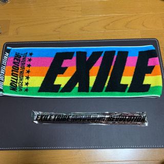 エグザイル(EXILE)のEXILE THE REVOLUTION マフラータオル　フラッグセット　美品(ミュージシャン)