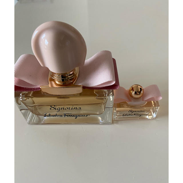 Ferragamo(フェラガモ)のフェラガモ　香水　50ml 5ml セット コスメ/美容の香水(香水(女性用))の商品写真