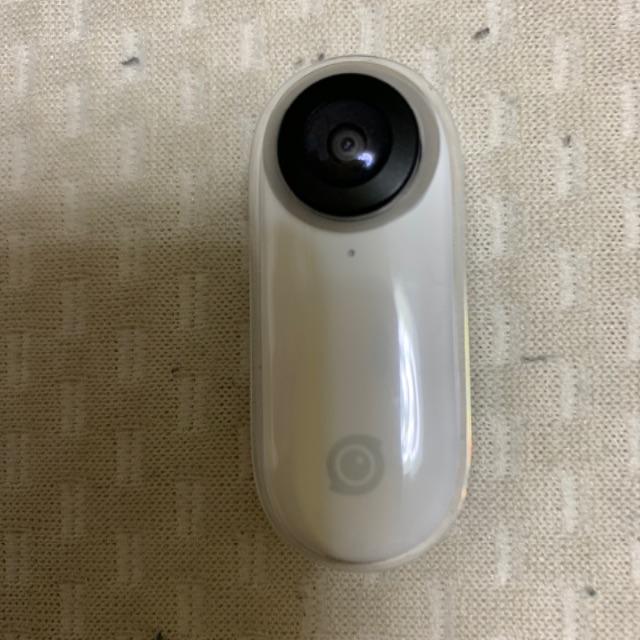 insta360 GO スマホ/家電/カメラのカメラ(ビデオカメラ)の商品写真