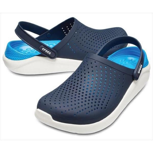 crocs(クロックス)の40%オフ 29cm クロックス ライトライド グラフィック クロッグ サンダル メンズの靴/シューズ(サンダル)の商品写真
