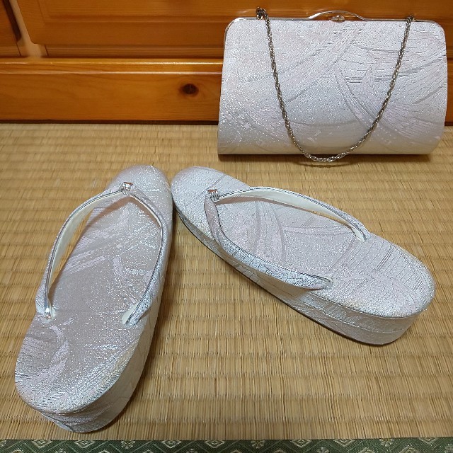 和装☆ハンドバッグ・草履セット レディースの靴/シューズ(下駄/草履)の商品写真