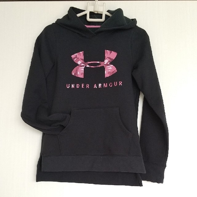 UNDER ARMOUR(アンダーアーマー)のアンダーアマー パーカー&アディダスメンズTシャツセット  キッズ/ベビー/マタニティのキッズ服女の子用(90cm~)(Tシャツ/カットソー)の商品写真