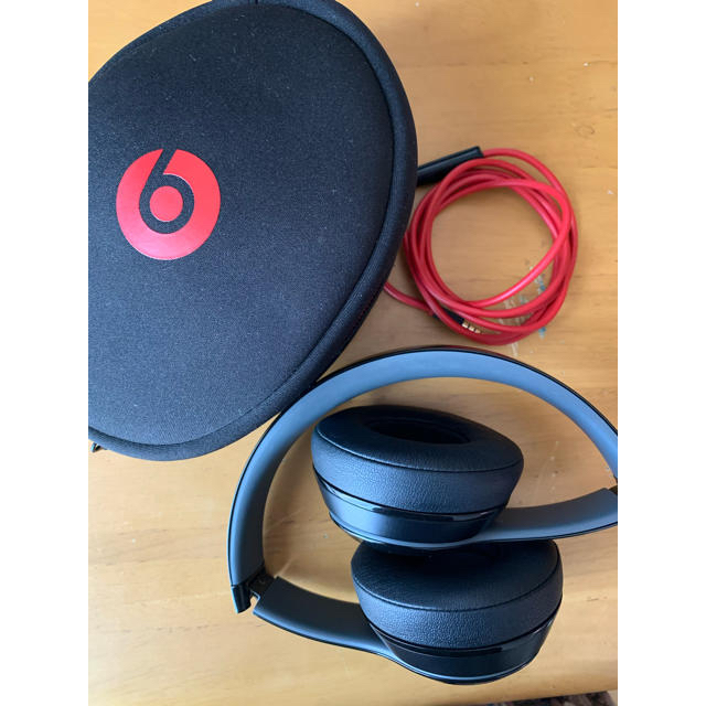 Beats by Dr Dre(ビーツバイドクタードレ)の【最終値下】Beats solo2 スマホ/家電/カメラのオーディオ機器(ヘッドフォン/イヤフォン)の商品写真