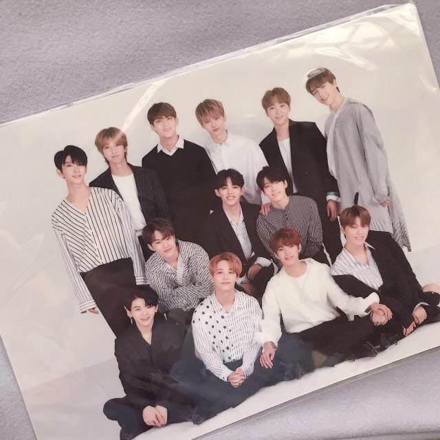 SEVENTEEN(セブンティーン)のSEVENTEEN POP UP STORE 下敷き エンタメ/ホビーのタレントグッズ(アイドルグッズ)の商品写真