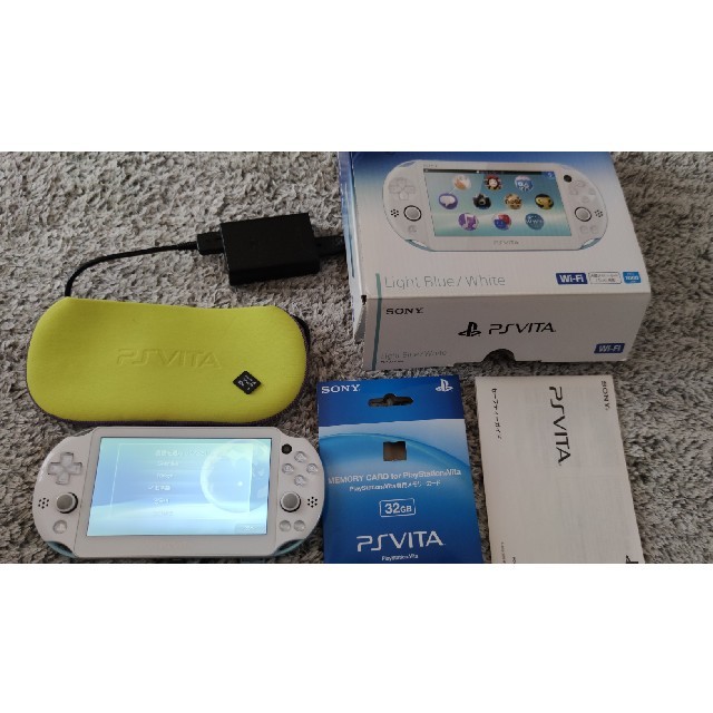 PS vita PCH2000 32GB Wi-Fiモデル Light Blueエンタメ/ホビー