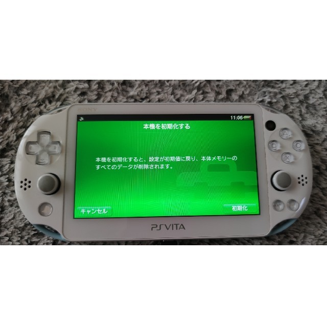 PS vita PCH2000 32GB Wi-Fiモデル Light Blue 2