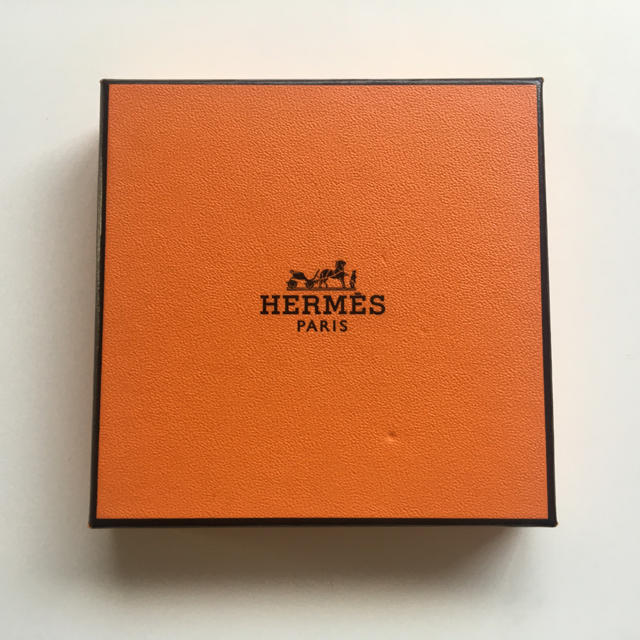 Hermes(エルメス)のHELMES 空箱 レディースのバッグ(ショップ袋)の商品写真