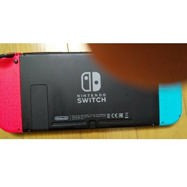 Nintendo Switch(ニンテンドースイッチ)のNintendo Switch Joy-Con (L) ネオンブルー/ (R)  エンタメ/ホビーのゲームソフト/ゲーム機本体(家庭用ゲーム機本体)の商品写真