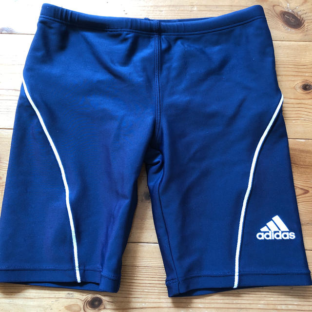 adidas(アディダス)のアディダス　水着　120？ キッズ/ベビー/マタニティのキッズ服男の子用(90cm~)(水着)の商品写真