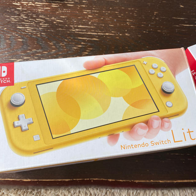 Nintendo Switch Lite イエロー