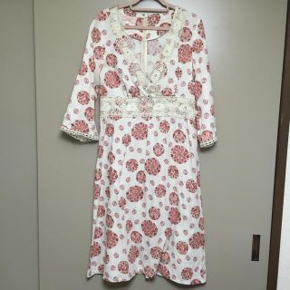 ローラアシュレイ(LAURA ASHLEY)のLAURA ASHLEY collection 七分袖エンパイアワンピース(ひざ丈ワンピース)