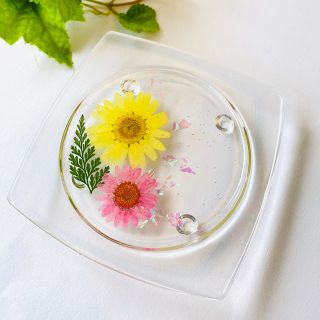 コースター　アクセサリー入れにも♪✳︎  固まるハーバリウム　 押し花入り♡ (プリザーブドフラワー)