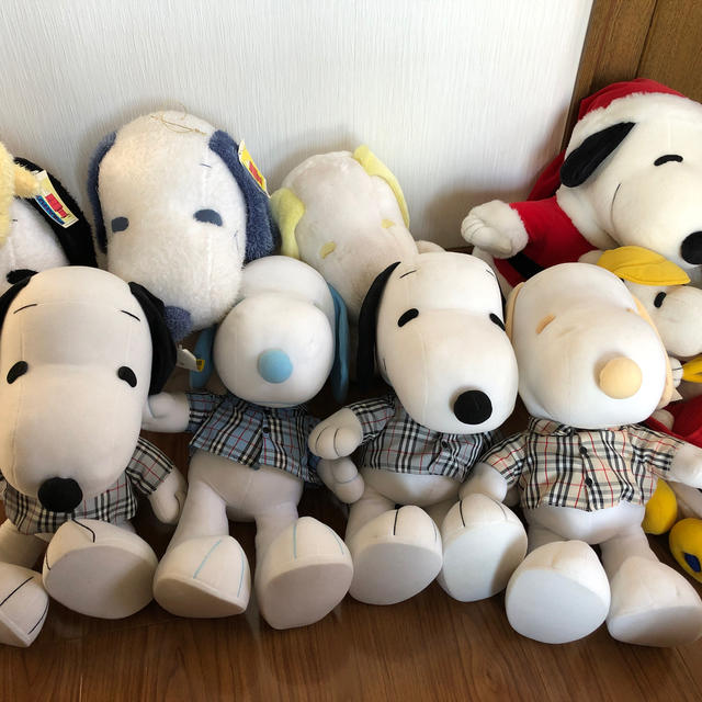 SNOOPY(スヌーピー)のスヌーピージャンボぬいぐるみ セット エンタメ/ホビーのおもちゃ/ぬいぐるみ(ぬいぐるみ)の商品写真