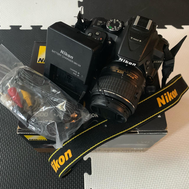 Nikon D5300 18-55 VR2 レンズキット BLACK デジタル一眼