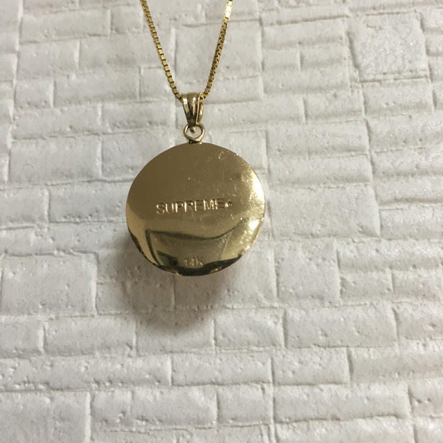 Supreme justice gold pendant 14k シュプリーム メンズのアクセサリー(ネックレス)の商品写真