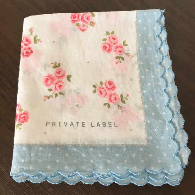 PRIVATE LABEL(プライベートレーベル)のプライベートレーベルハンカチ レディースのファッション小物(ハンカチ)の商品写真