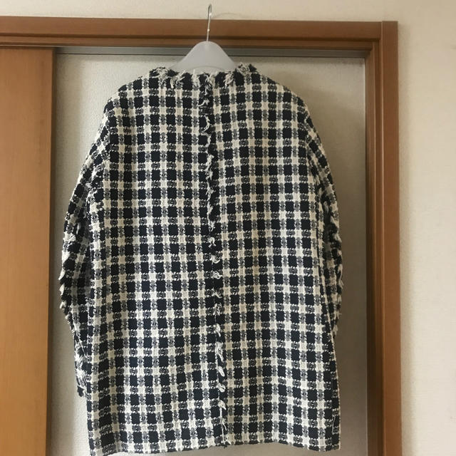 ZARA(ザラ)のZARA ツイードジャケット レディースのジャケット/アウター(ノーカラージャケット)の商品写真