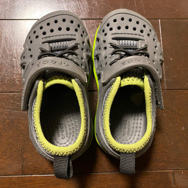 crocs(クロックス)のクロックス　キッズ　サイズ7 13.5 Crocs キッズ/ベビー/マタニティのベビー靴/シューズ(~14cm)(サンダル)の商品写真