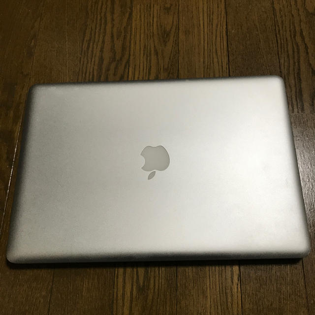 MacBook Pro ノートパソコン　15.4インチスマホ/家電/カメラ