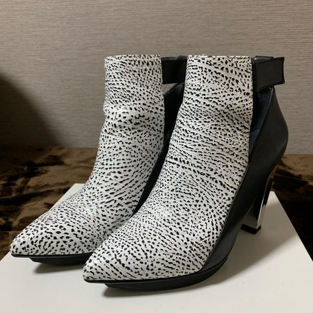 更にお値下げ】UNITED NUDE ブーツ www.gndtunisia.com