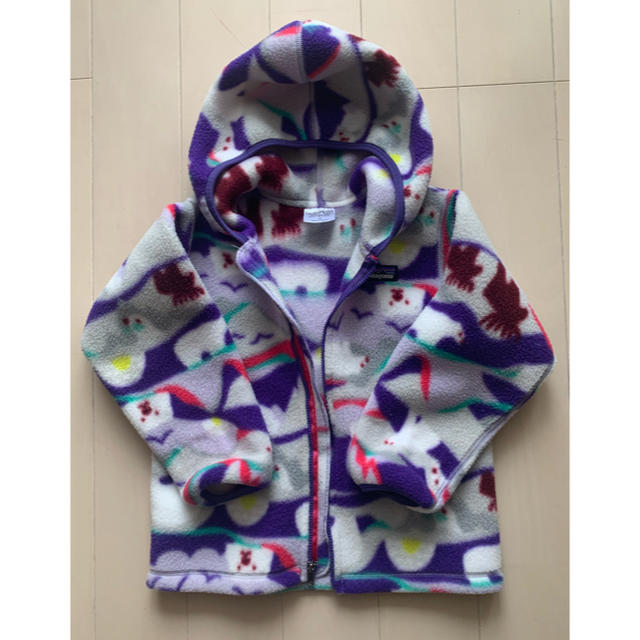 patagonia(パタゴニア)のPatagonia フリース　4T キッズ/ベビー/マタニティのキッズ服女の子用(90cm~)(ジャケット/上着)の商品写真