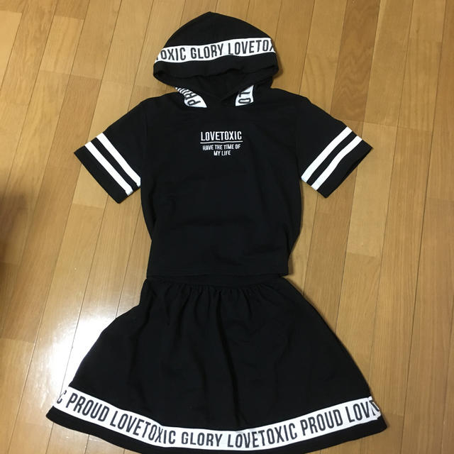 lovetoxic(ラブトキシック)の【美品】ラブトキシック　セットアップ　S キッズ/ベビー/マタニティのキッズ服女の子用(90cm~)(その他)の商品写真