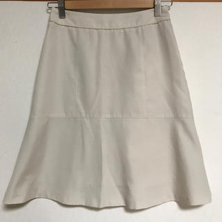 スーナウーナ(SunaUna)のスーナウーナ　スカート　アイボリー　36サイズ(ひざ丈スカート)