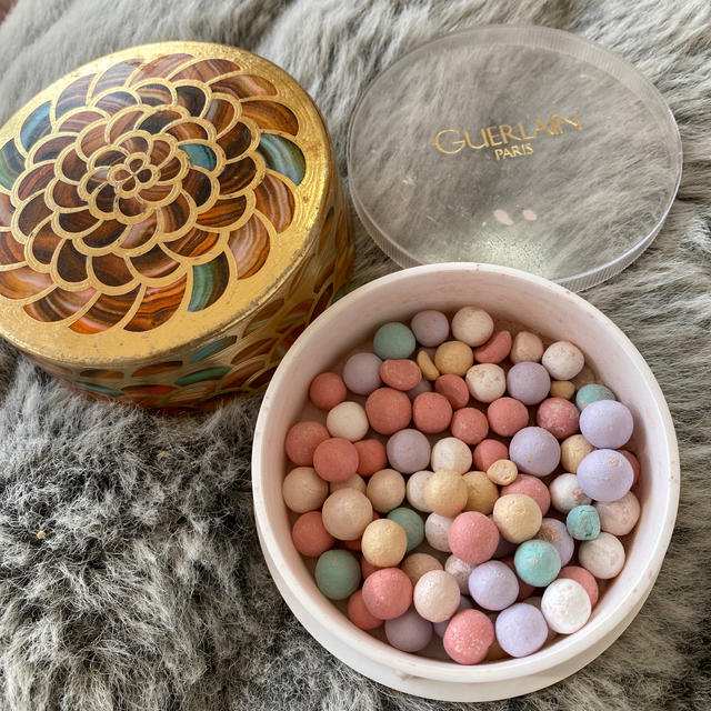 GUERLAIN(ゲラン)のGUERLAIN フェイスパウダー　 コスメ/美容のベースメイク/化粧品(フェイスパウダー)の商品写真