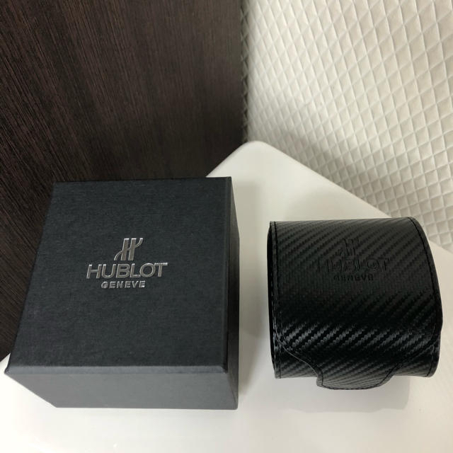 HUBLOT ウブロ トラベルボックス カーボン ノベルティ 箱 ケースメンズ