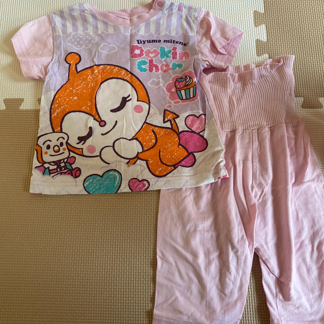 アンパンマン(アンパンマン)の子供 パジャマ 半袖 アンパンマン キッズ/ベビー/マタニティのキッズ服女の子用(90cm~)(パジャマ)の商品写真