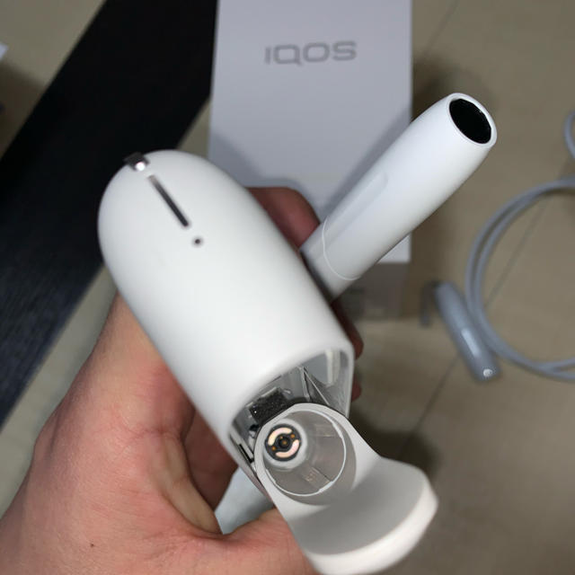 IQOS(アイコス)のiQOS３white メンズのファッション小物(タバコグッズ)の商品写真