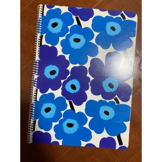 マリメッコ(marimekko)のマリメッコ　marimekko A4リングノート(ノート/メモ帳/ふせん)