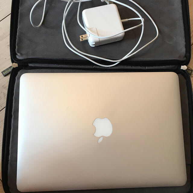Apple - MacBook Pro アッキー