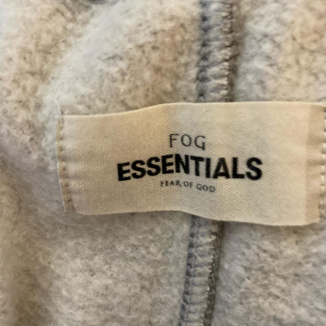 FEAR OF GOD(フィアオブゴッド)のessentials スウェットパンツ fear of god メンズのパンツ(その他)の商品写真