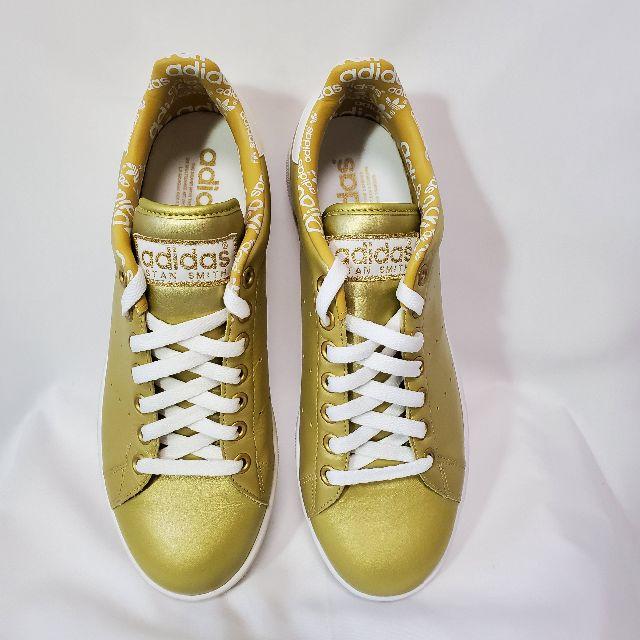 adidas(アディダス)の【未使用に近い】adidasアディダス スタンスミス2 ゴールド G01145 メンズの靴/シューズ(スニーカー)の商品写真