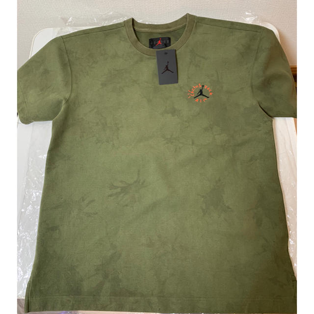 NIKE(ナイキ)の【新品未使用】jordan×travis ウオッシュドスエード オリーブ M メンズのトップス(Tシャツ/カットソー(半袖/袖なし))の商品写真