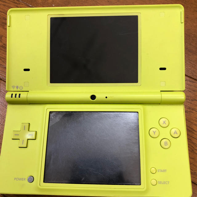 ニンテンドーDS(ニンテンドーDS)のニンテンドーDSi エンタメ/ホビーのゲームソフト/ゲーム機本体(携帯用ゲーム機本体)の商品写真