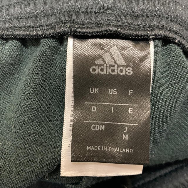 adidas(アディダス)のadidasハーフパンツ メンズのパンツ(ショートパンツ)の商品写真