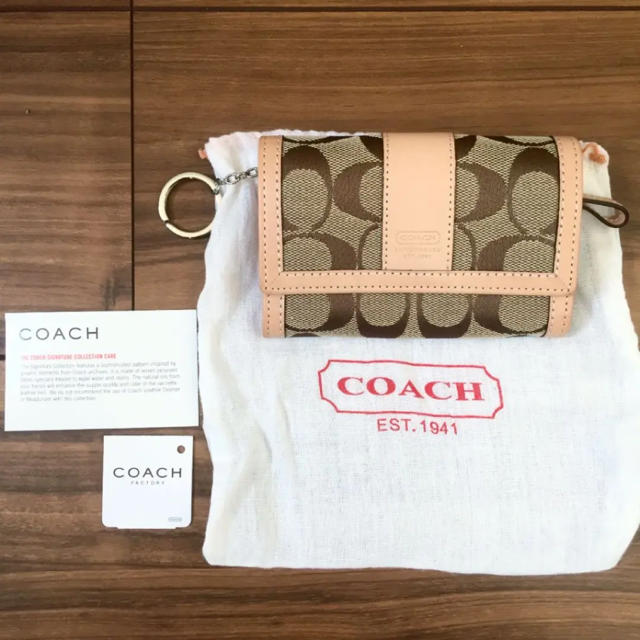 COACH(コーチ)の【新品未使用　保存袋付き】正規品　コーチ　コインケース　カードケース レディースのファッション小物(コインケース)の商品写真