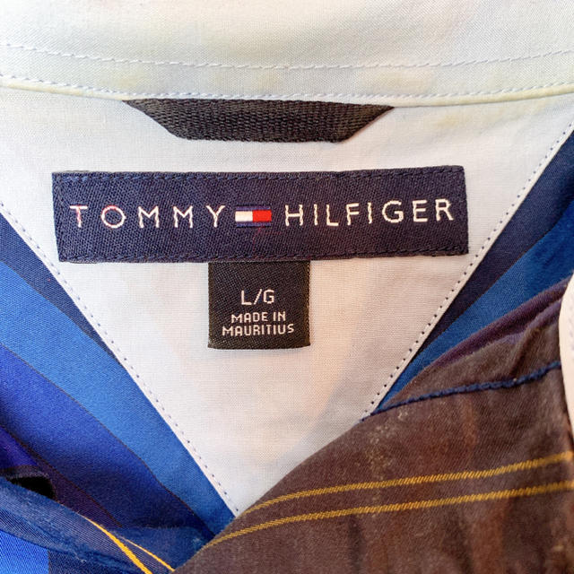 TOMMY HILFIGER(トミーヒルフィガー)の古着　TOMMY HILFIGER トミーヒルフィガー　長袖　シャツ メンズのトップス(シャツ)の商品写真