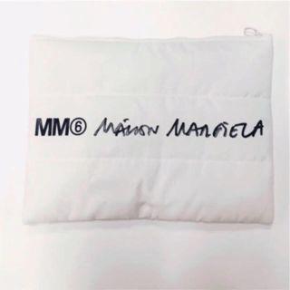 エムエムシックス(MM6)のパデットポーチ　MM6×MaisоnMargiela(ポーチ)