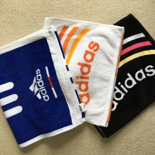 アディダス(adidas)の『adidas』タオル(タオル/バス用品)