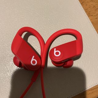 ビーツバイドクタードレ(Beats by Dr Dre)の新しいPowerbeats(ヘッドフォン/イヤフォン)