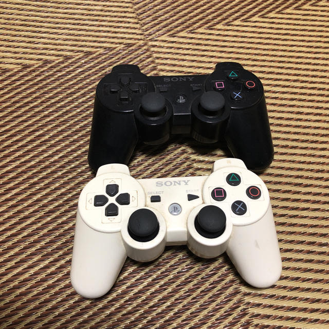 PlayStation3(プレイステーション3)のps3コントローラー　純正品　ジャンク エンタメ/ホビーのゲームソフト/ゲーム機本体(家庭用ゲーム機本体)の商品写真