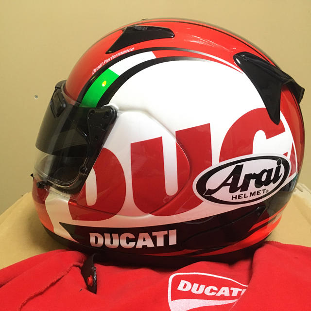 Ducati(ドゥカティ)のドゥカティ　アライヘルメット 自動車/バイクのバイク(ヘルメット/シールド)の商品写真